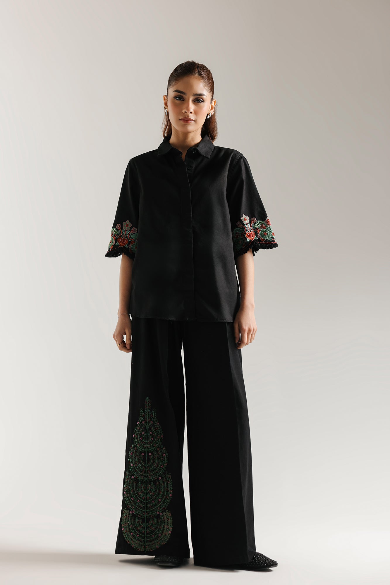 EMBROIDERED PANTS (E120/902/0034)