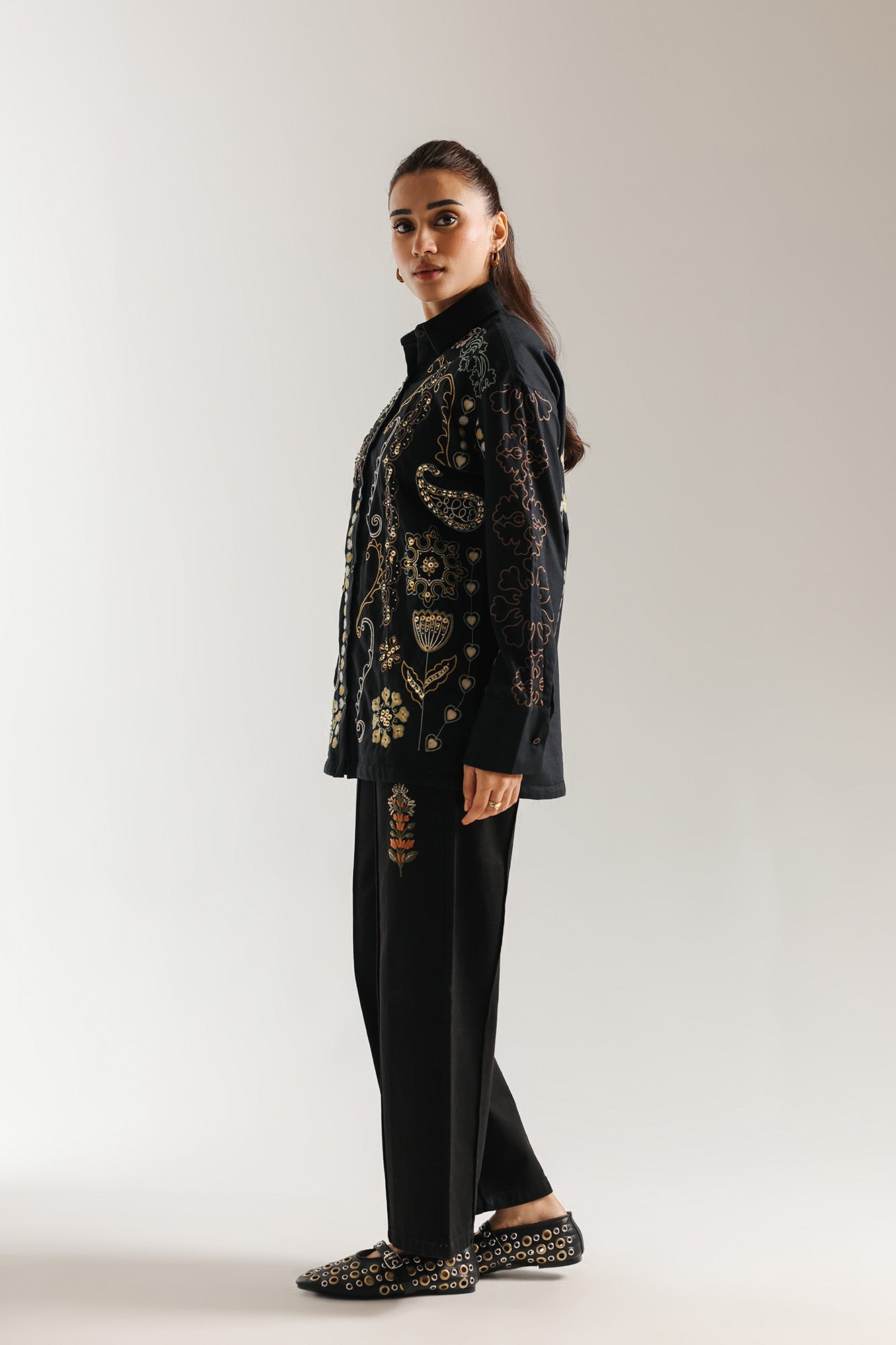 EMBROIDERED SHIRT (E0191/120/901)