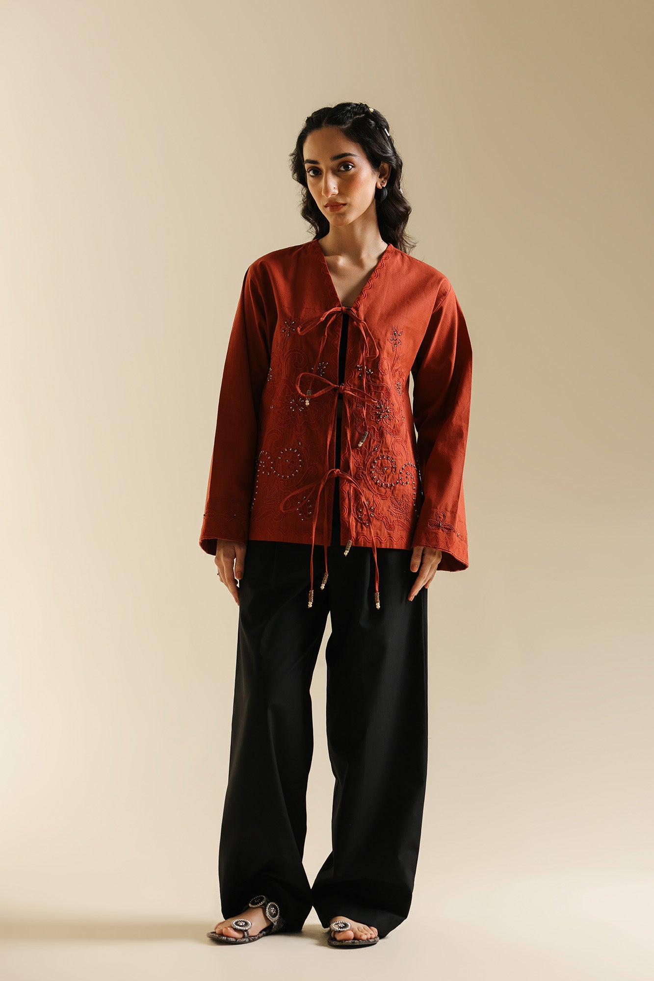 EMBROIDERED TOP (E0637/119/319)