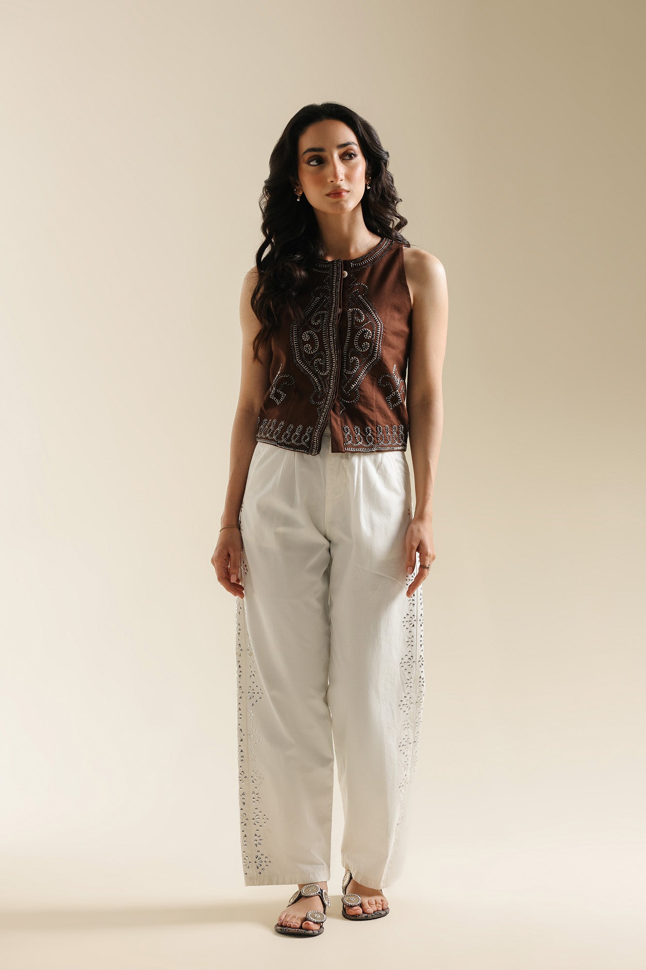 EMBROIDERED WAISTCOAT (E0650/119/802)