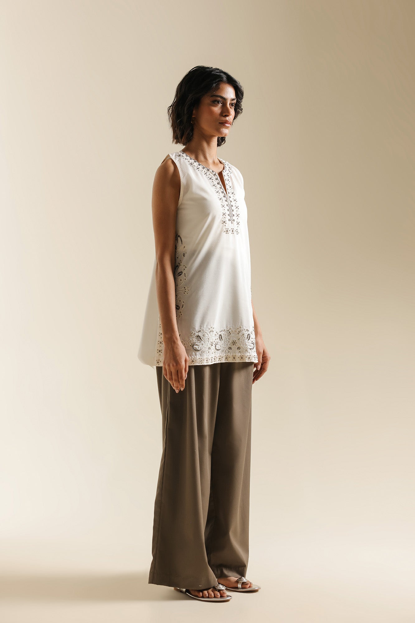 EMBROIDERED KURTI (E0675/119/002)