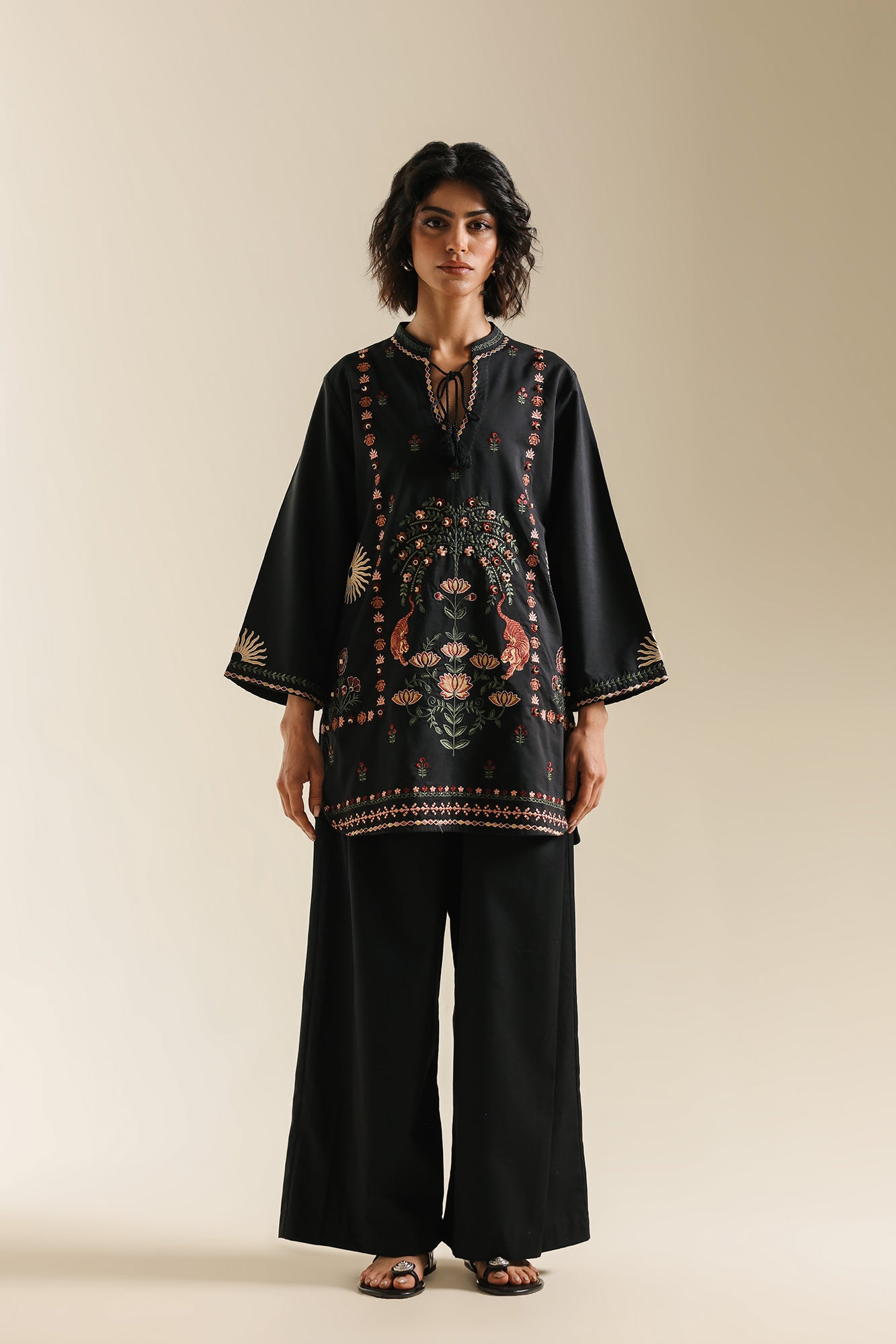EMBROIDERED KURTI (E0737/119/902)