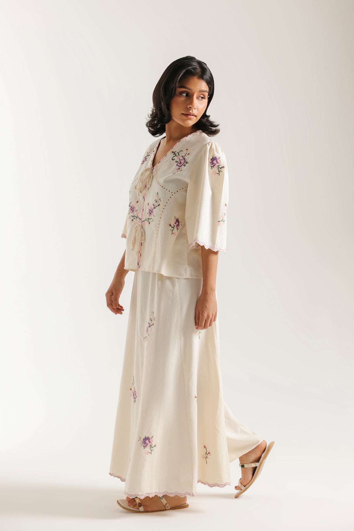 EMBROIDERED SUIT (E0755/106/002)