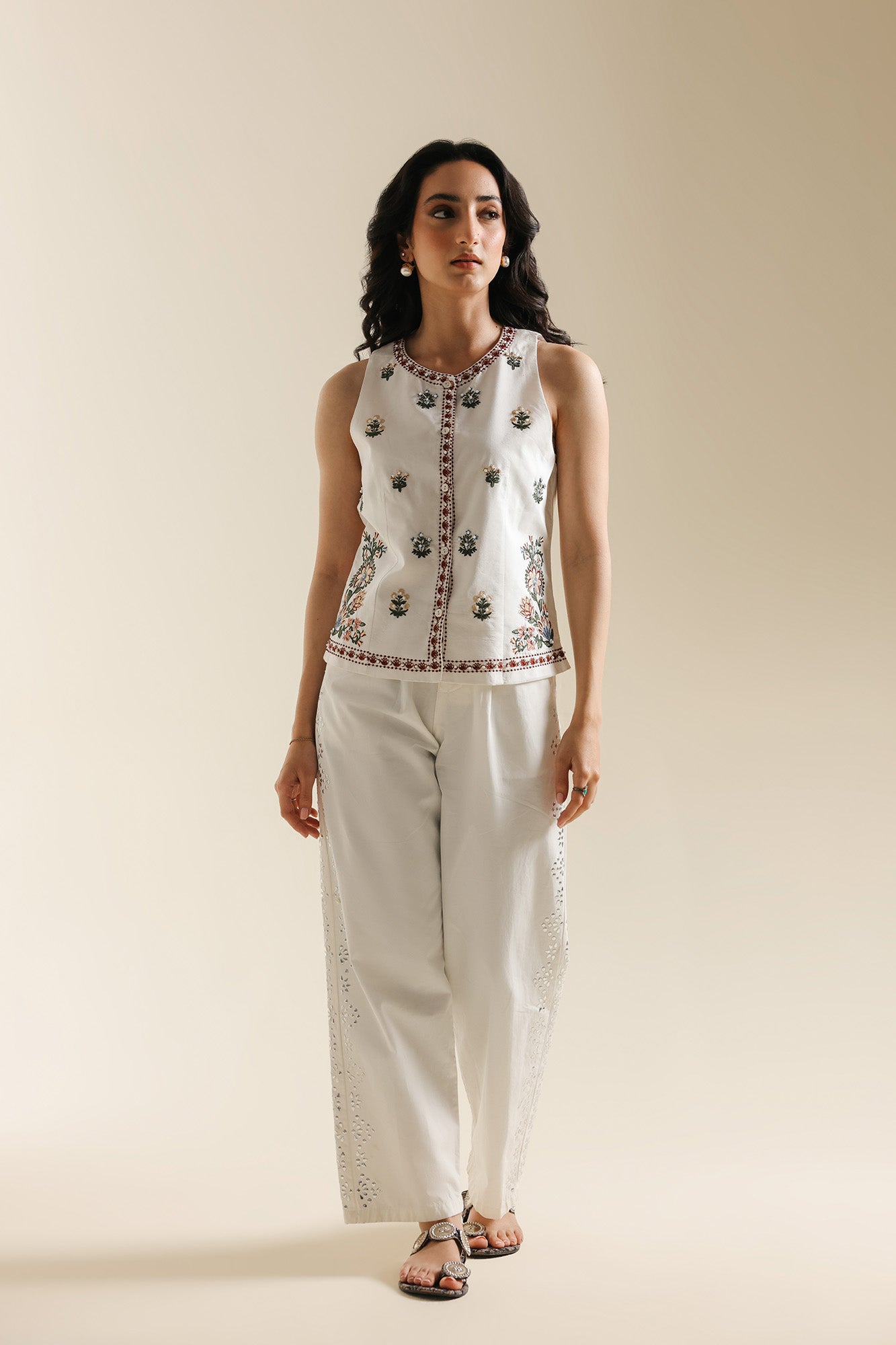 EMBROIDERED WAISTCOAT (E0755/119/002)