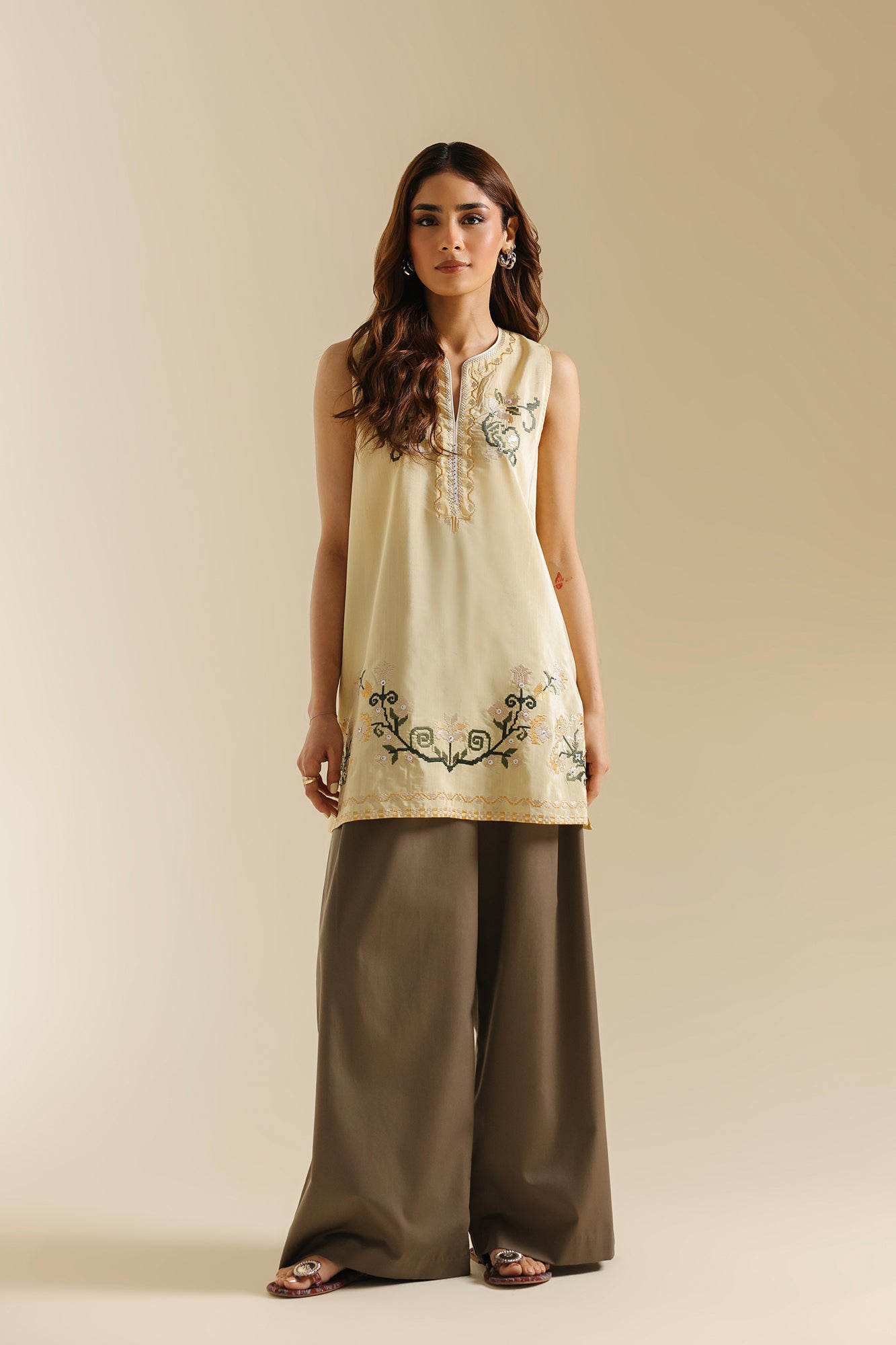 EMBROIDERED KURTI (E0760/119/226)