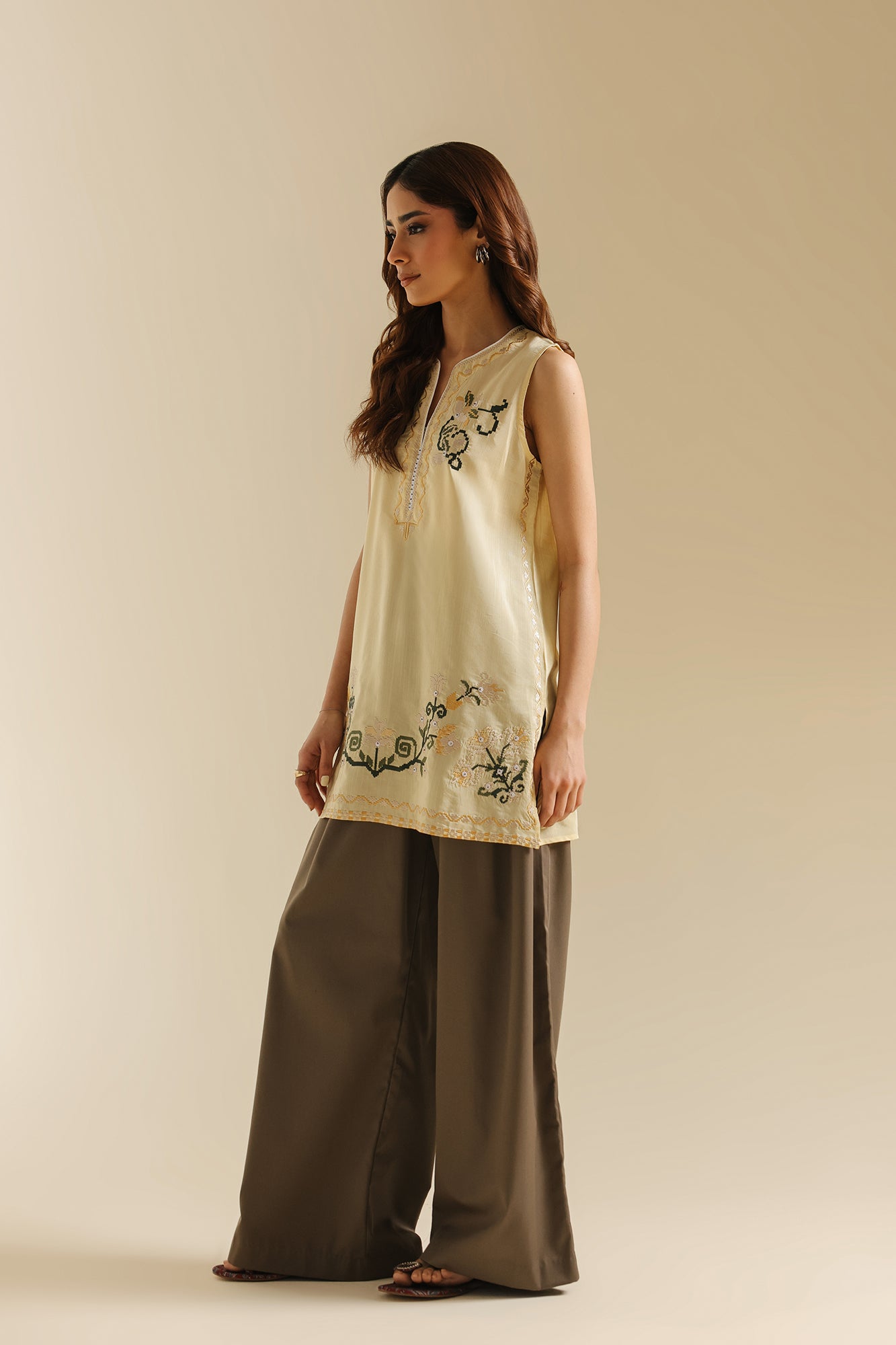 EMBROIDERED KURTI (E0760/119/226)
