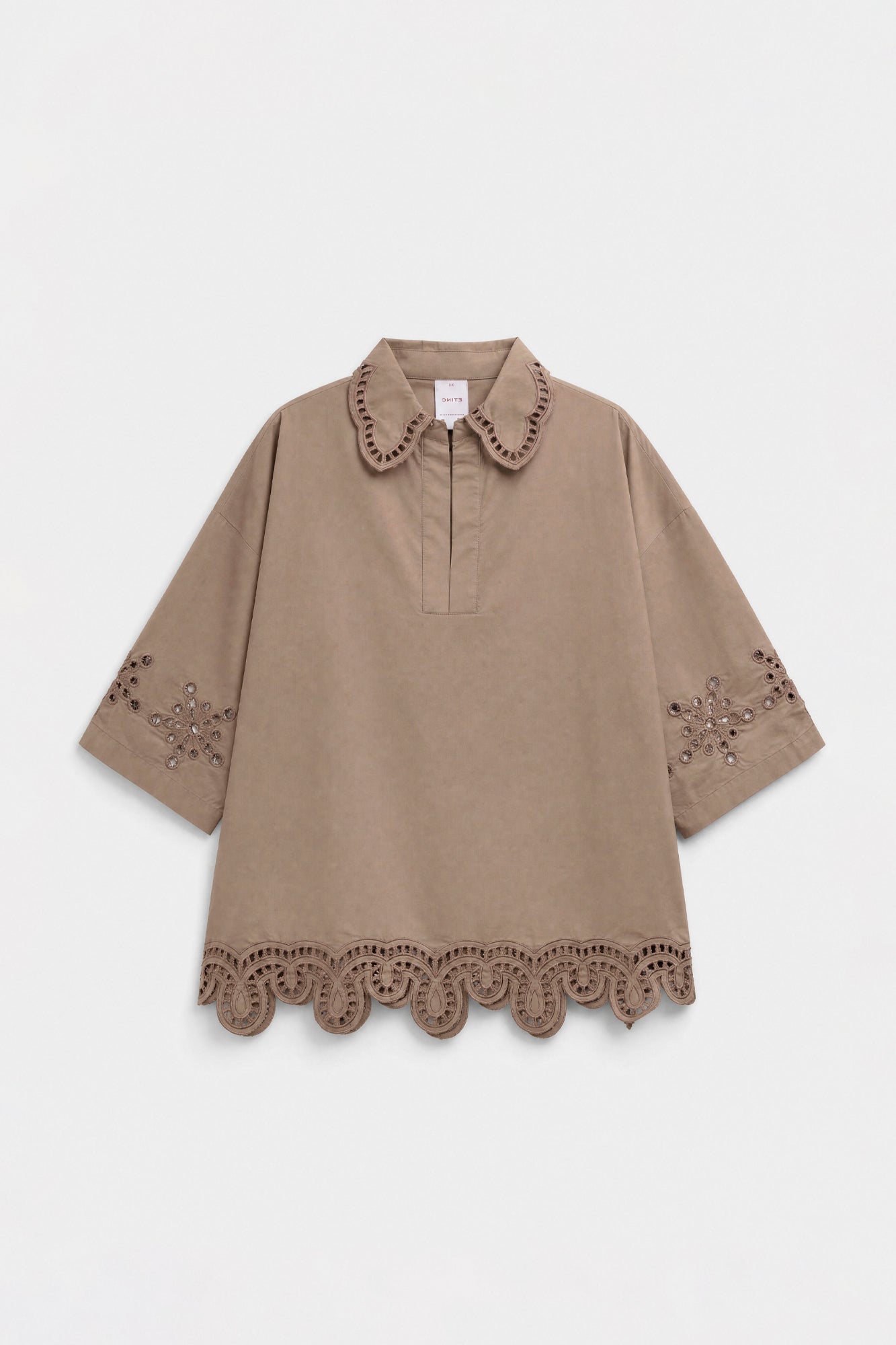 EMBROIDERED SUIT (E0781/106/805)