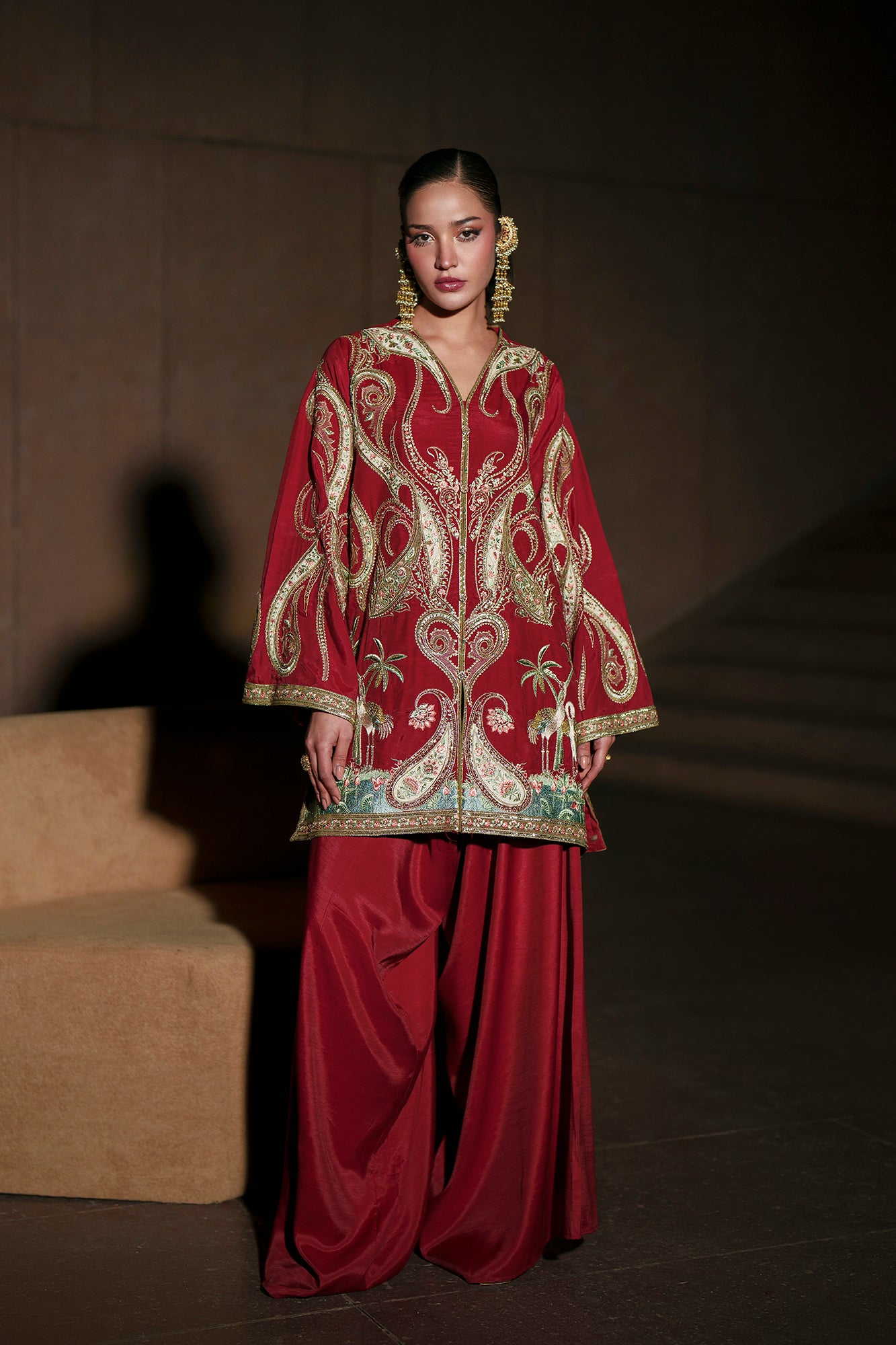 EMBROIDERED SUIT (E1033/104/416)