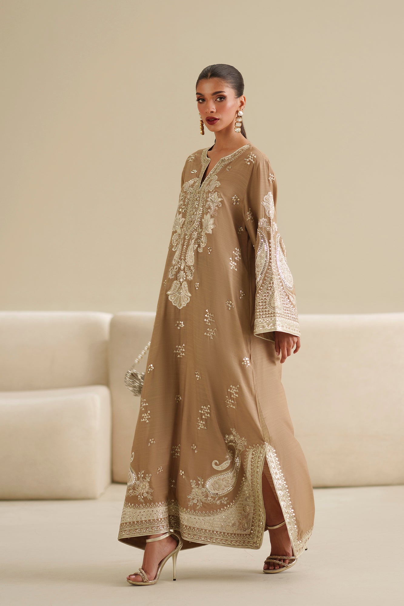 EMBROIDERED KAFTAN (E1075/104/007)