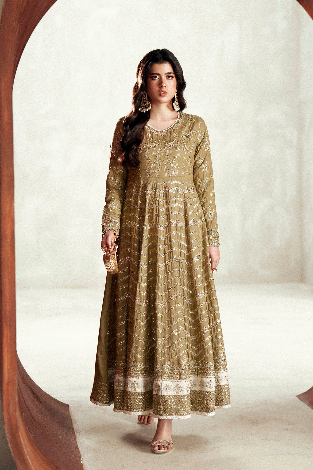 EMBROIDERED DRESS (E1079/104/121)