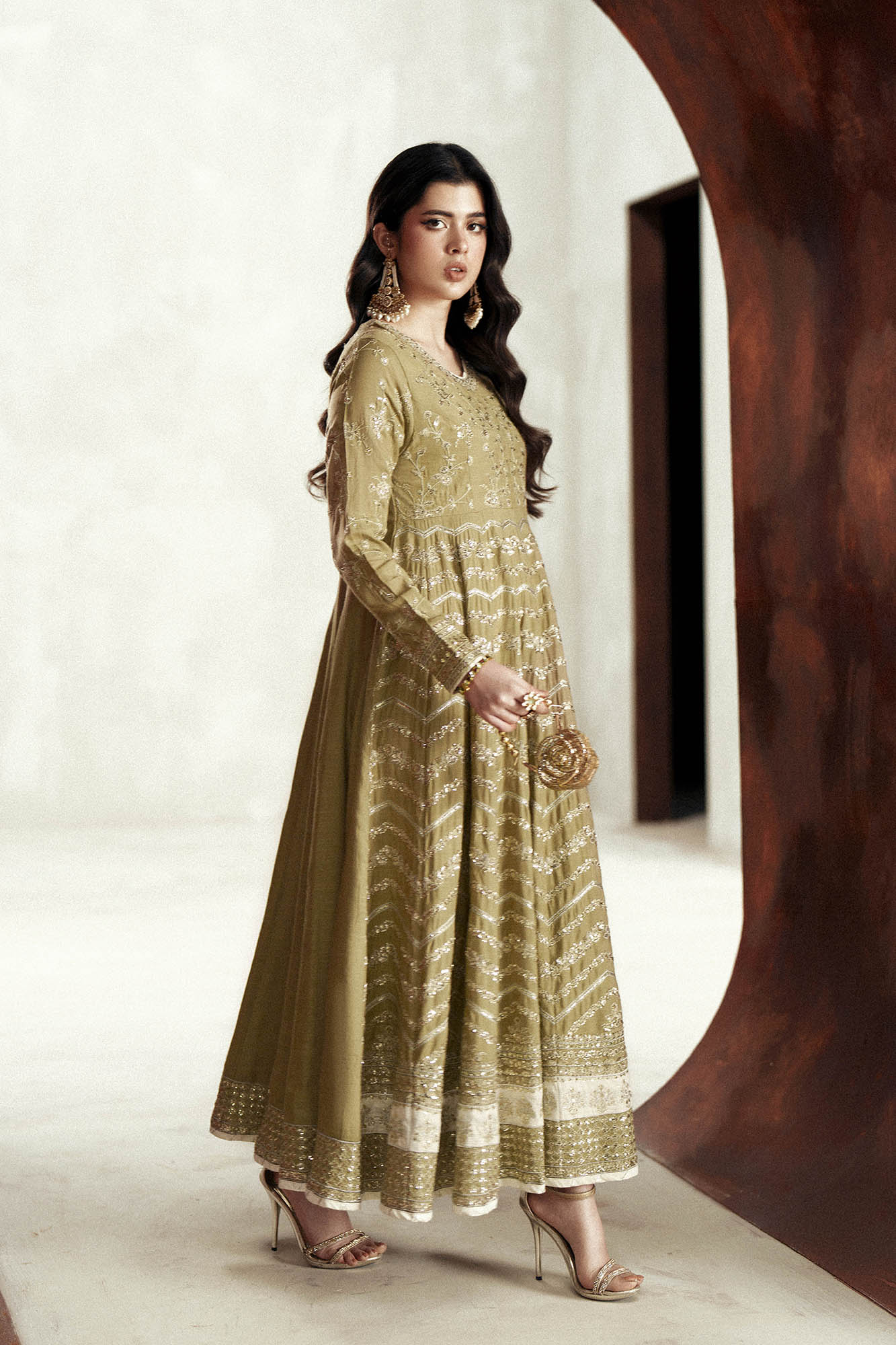 EMBROIDERED DRESS (E1079/104/121)