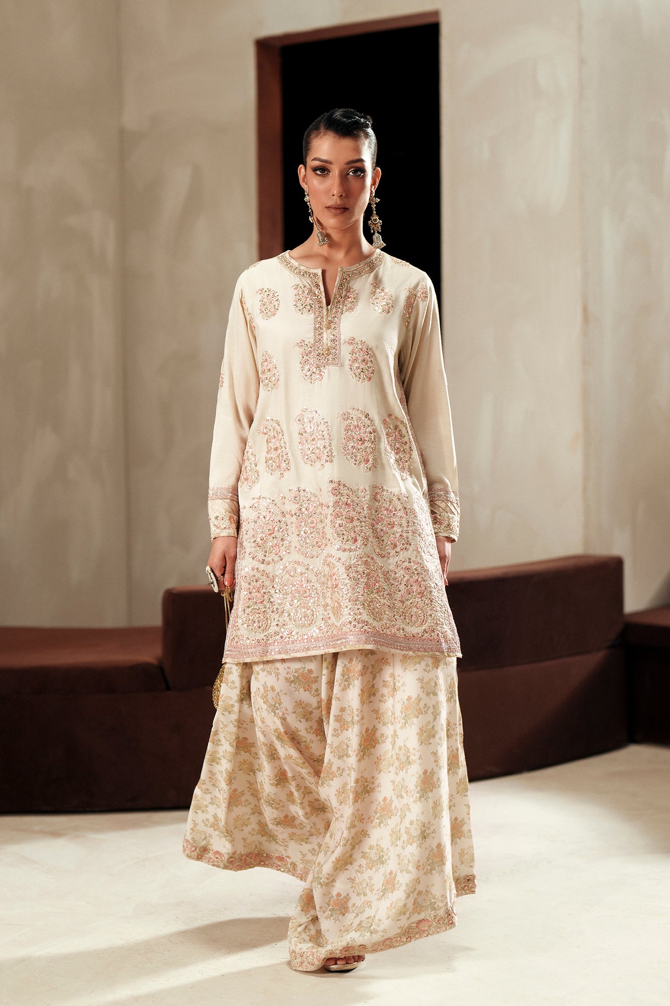 EMBROIDERED SUIT (E1114/104/004)