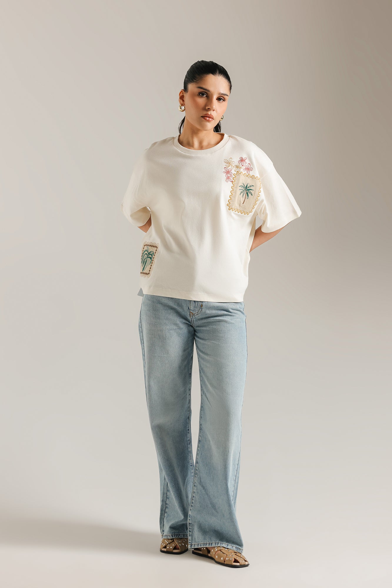 EMBROIDERED T-SHIRT (E1184-101-002)
