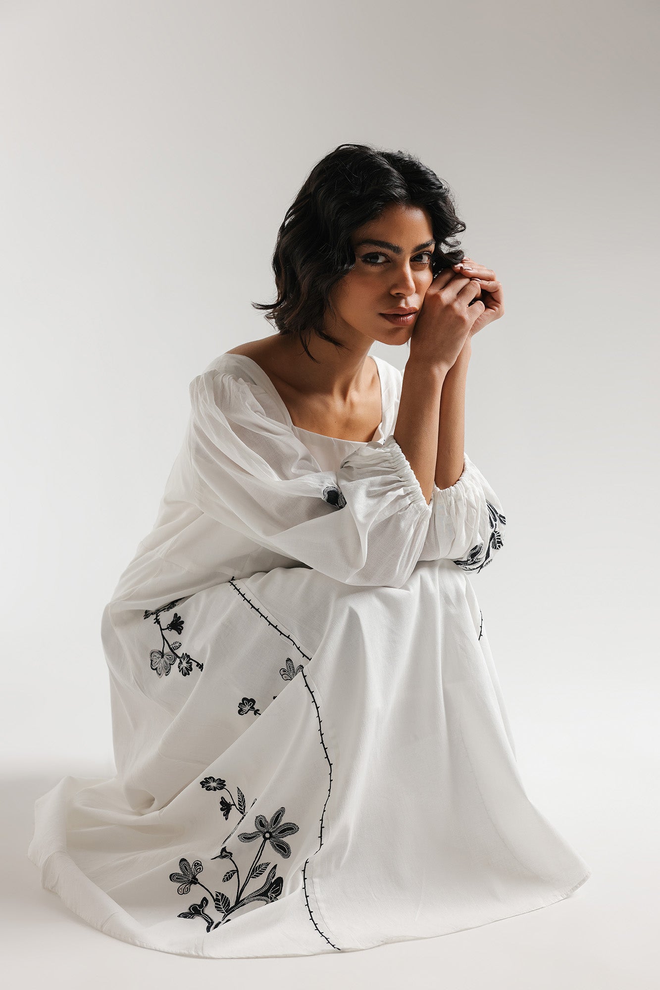 EMBROIDERED DRESS (E3071/108/001)