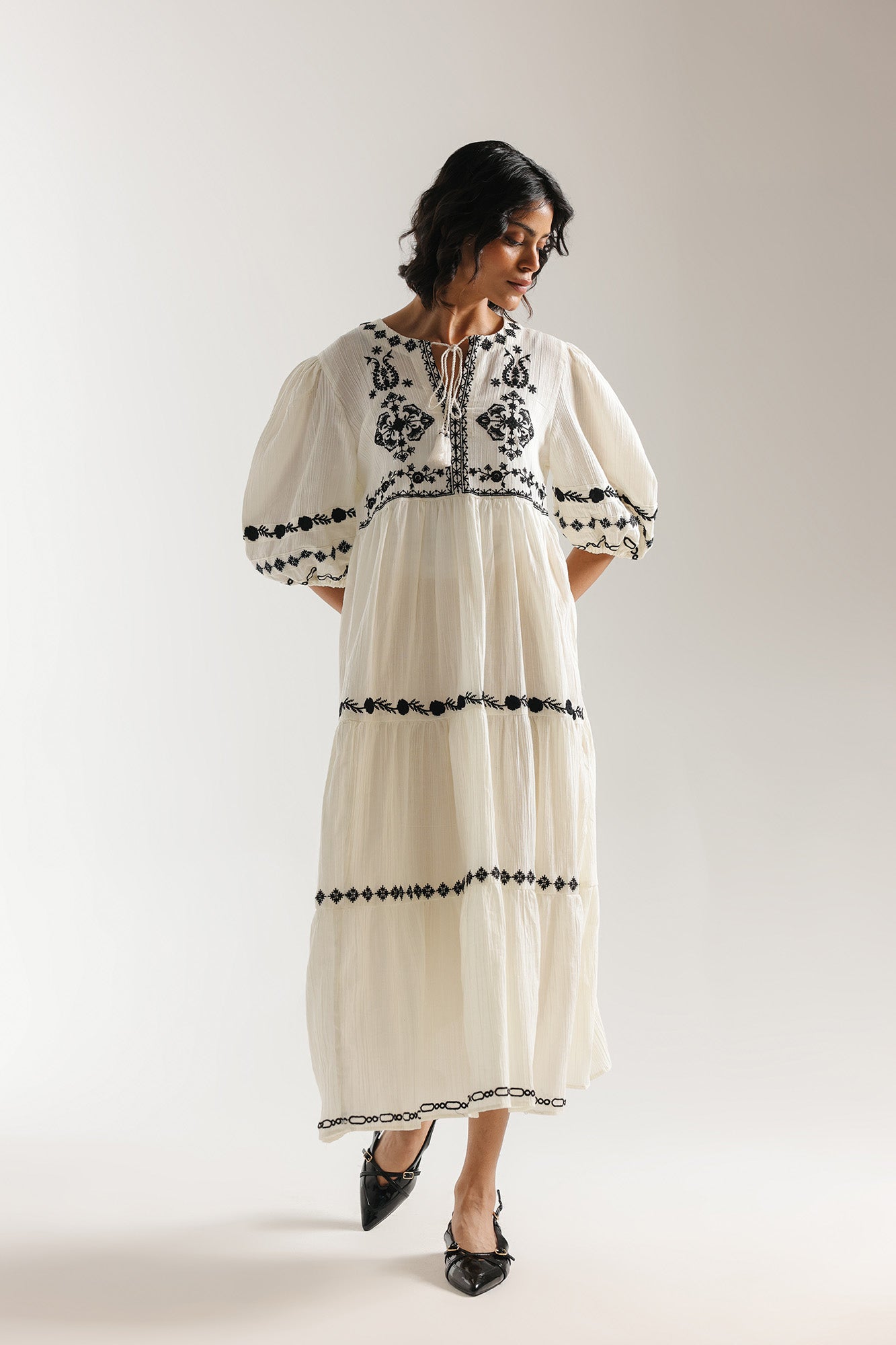 EMBROIDERED DRESS (E3082/108/002)