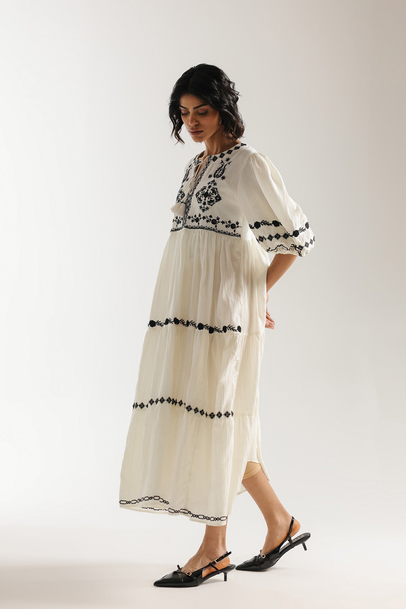 EMBROIDERED DRESS (E3082/108/002)