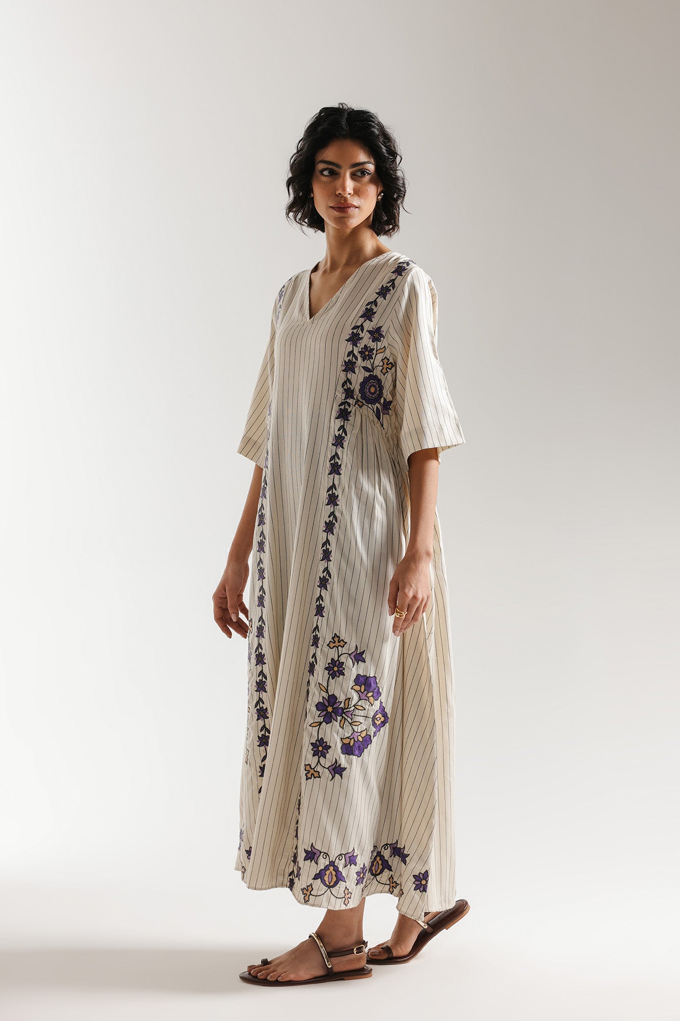 EMBROIDERED DRESS (E3084/108/002)