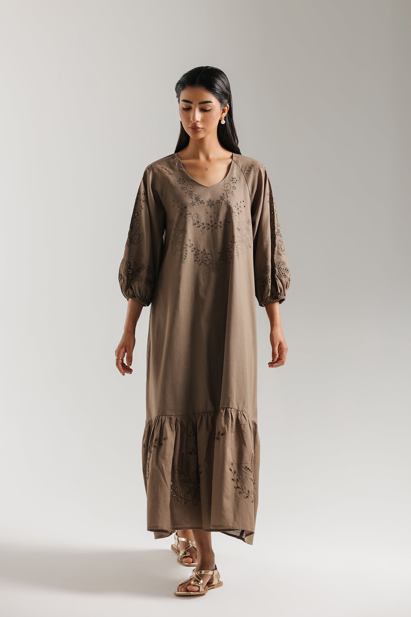 EMBROIDERED DRESS (E3304/108/801)