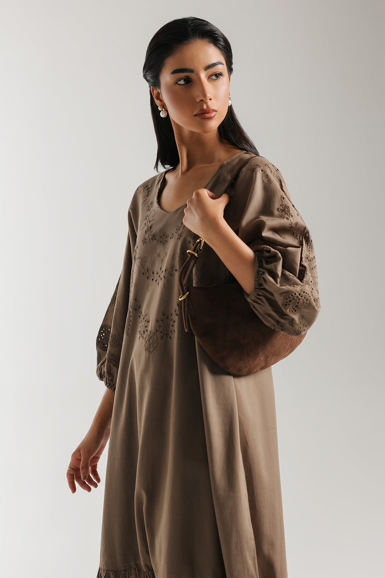 EMBROIDERED DRESS (E3304/108/801)