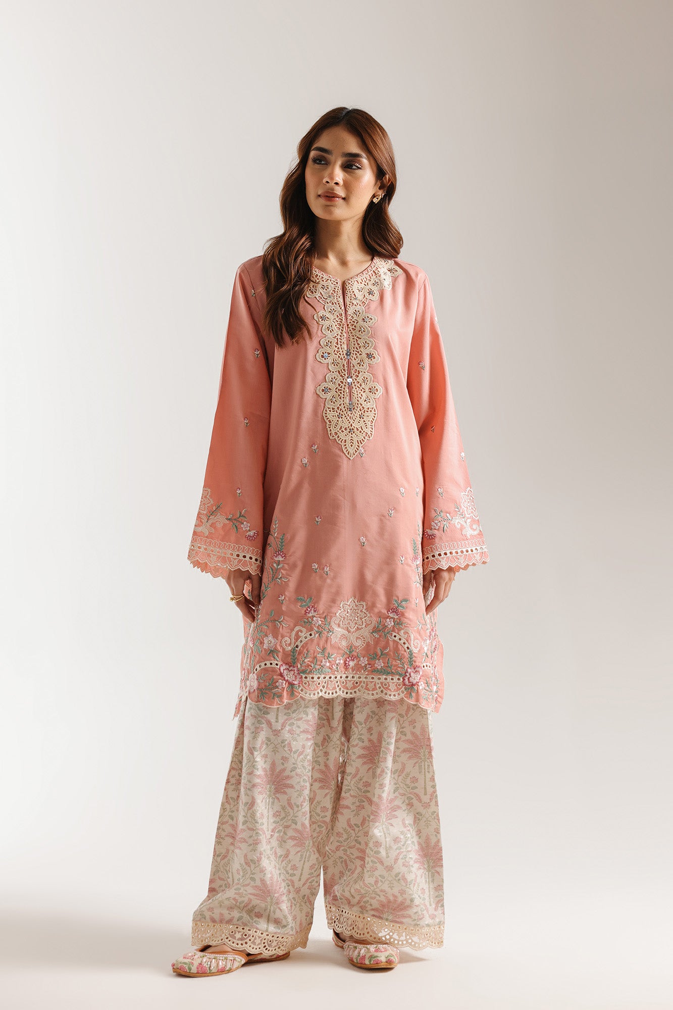 EMBROIDERED SUIT (E4009/103/314)