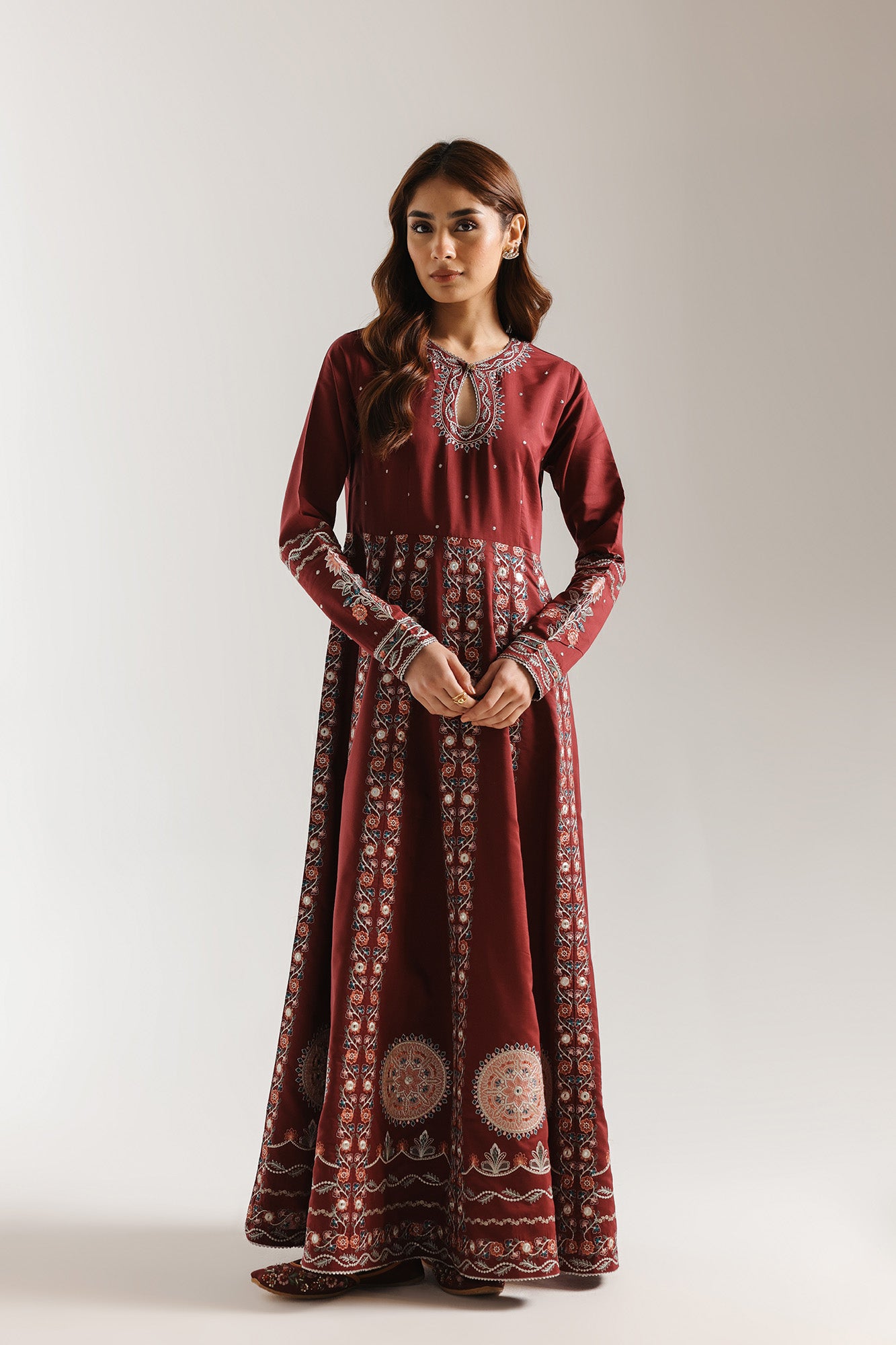 EMBROIDERED PISHWAS (E4066/103/304)