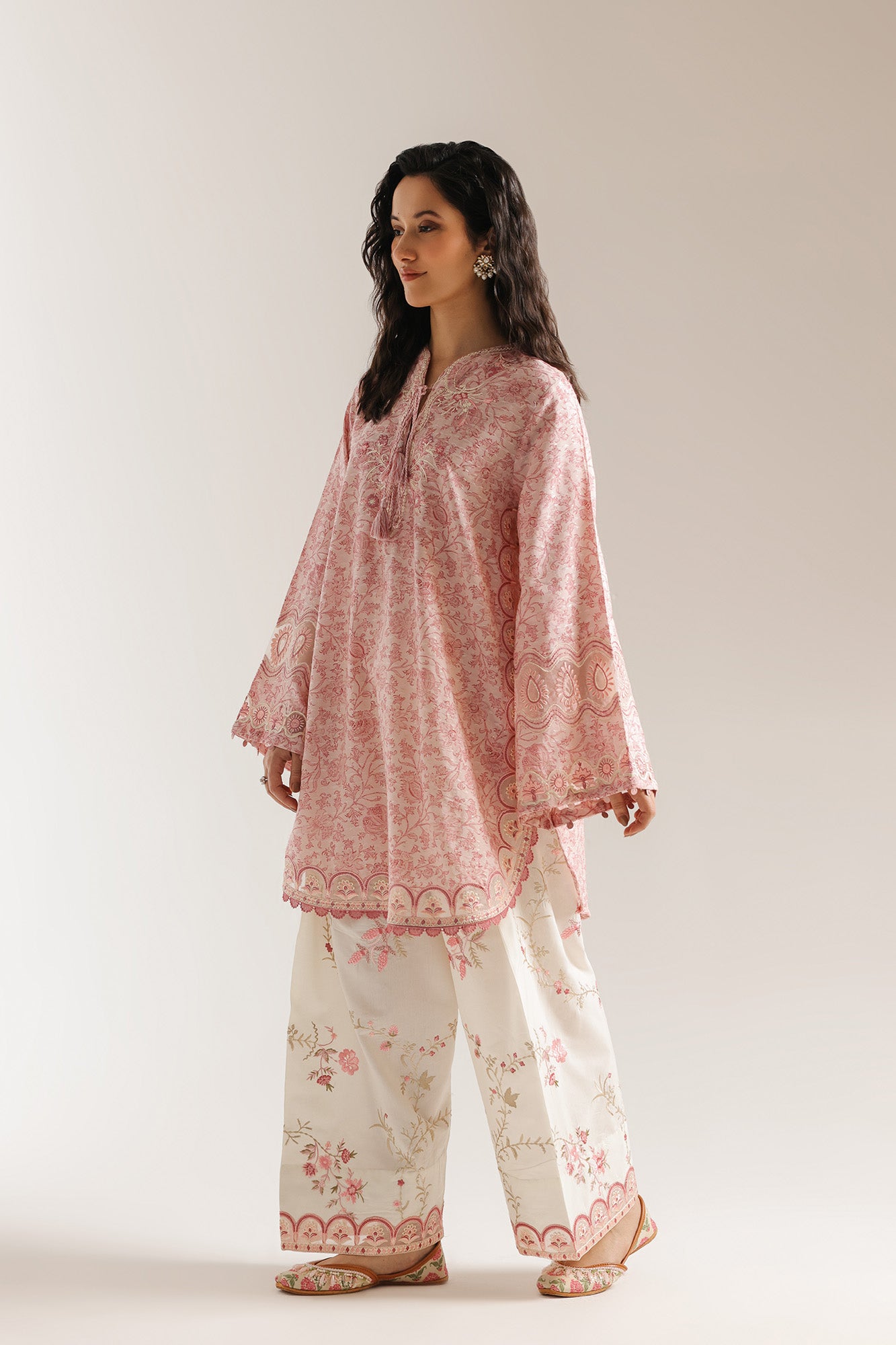 EMBROIDERED SUIT (E4108/103/424)