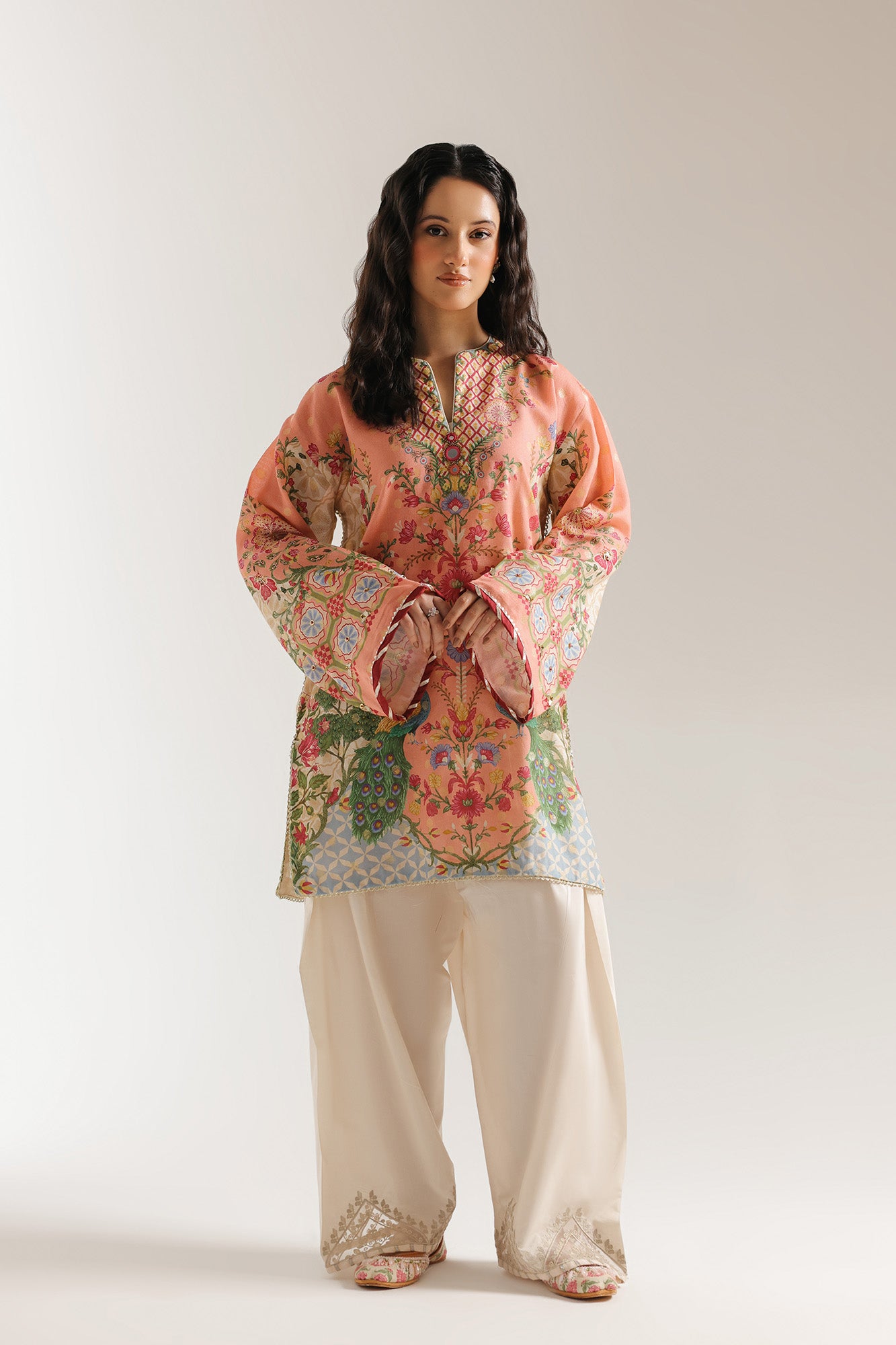 EMBROIDERED SUIT (E4114/103/424)
