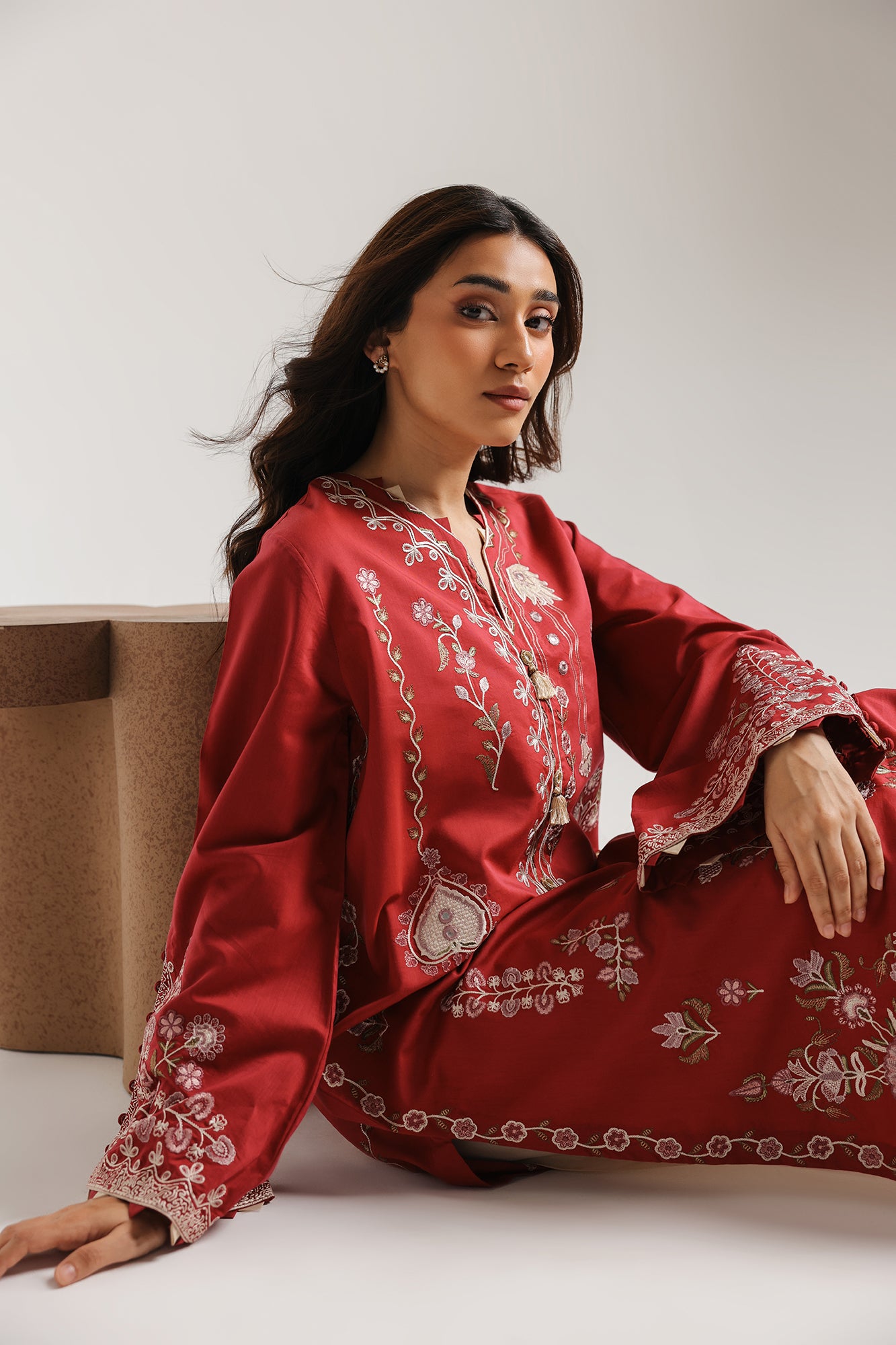 EMBROIDERED SUIT (E4152/103/416)