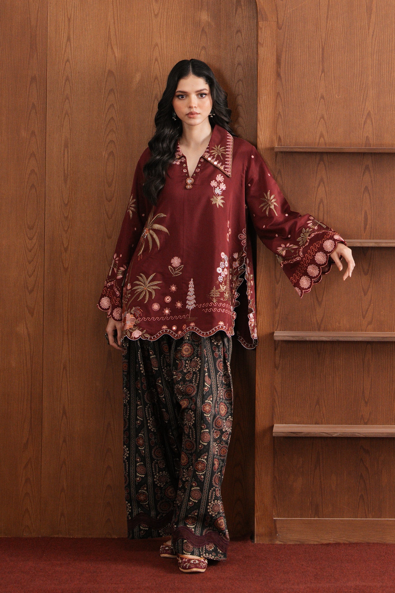 EMBROIDERED SUIT (E4174/103/303)