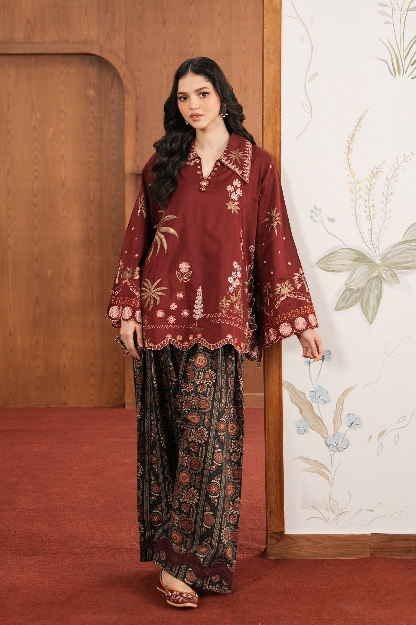 EMBROIDERED SUIT (E4174/103/303)