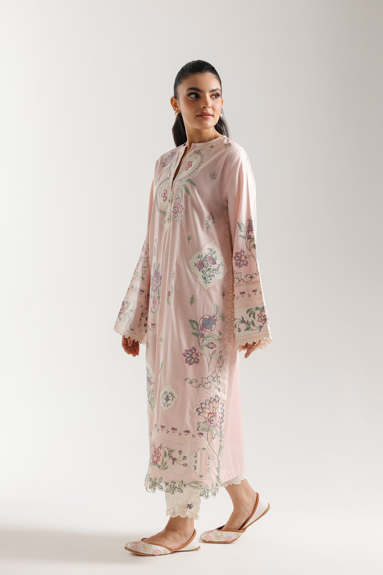 EMBROIDERED DRESS (E4211/103/427)