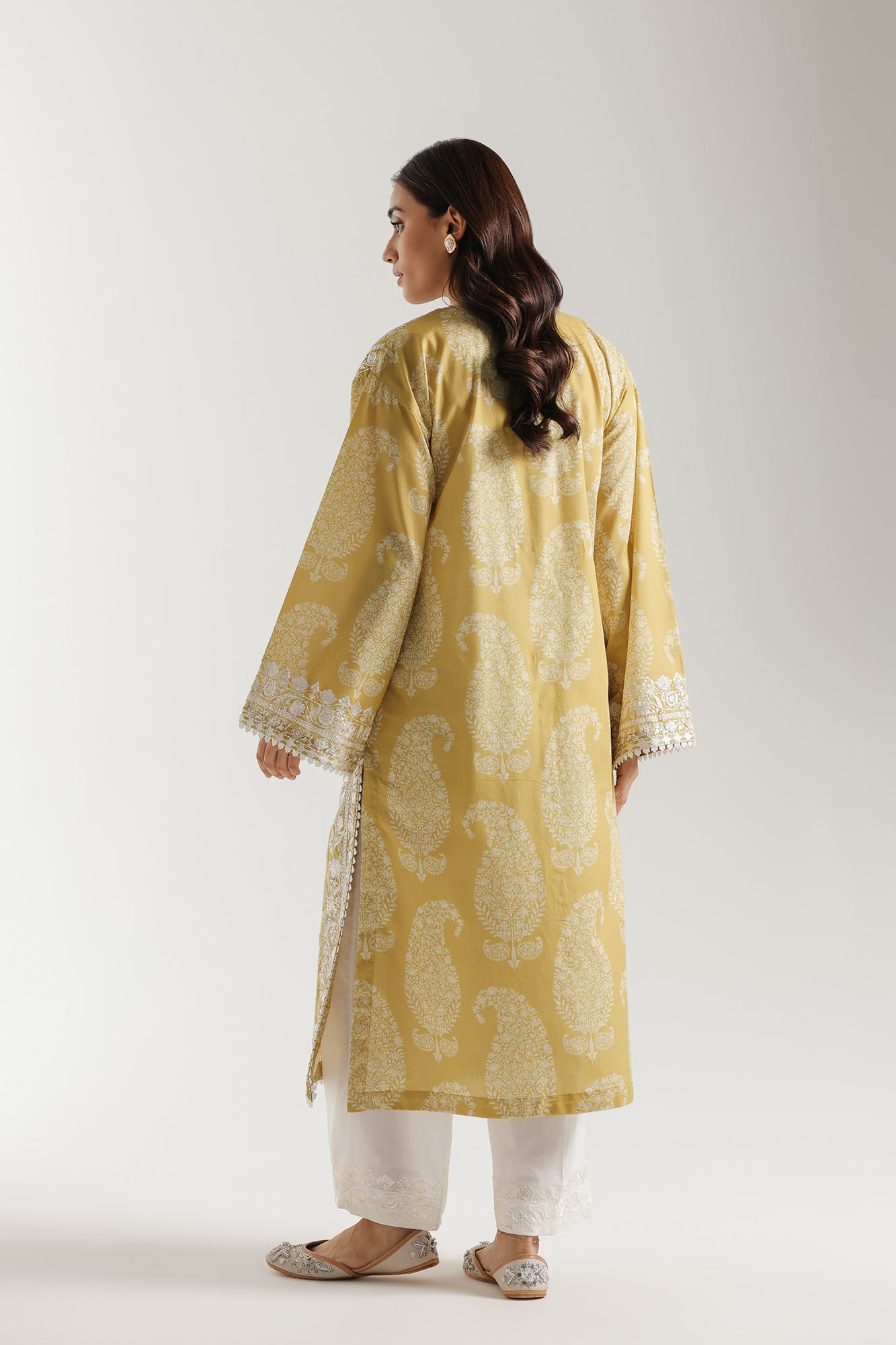 EMBROIDERED SUIT (E4559/103/125)