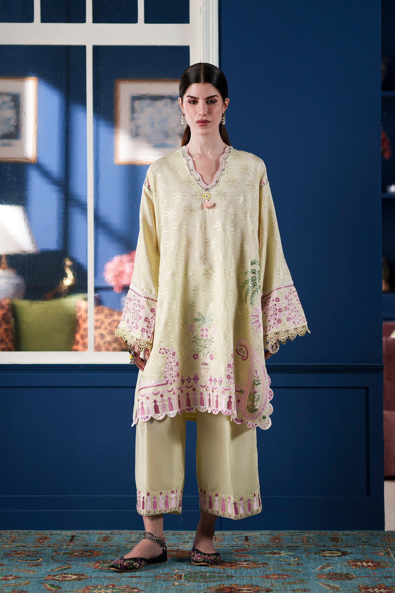 EMBROIDERED SUIT (E4629/103/115)