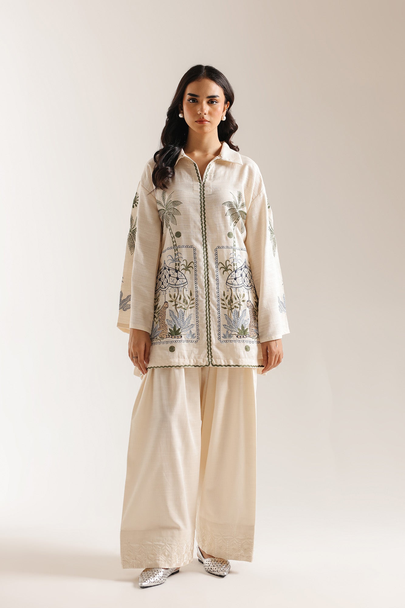 EMBROIDERED SHIRT (E7574/102/002)