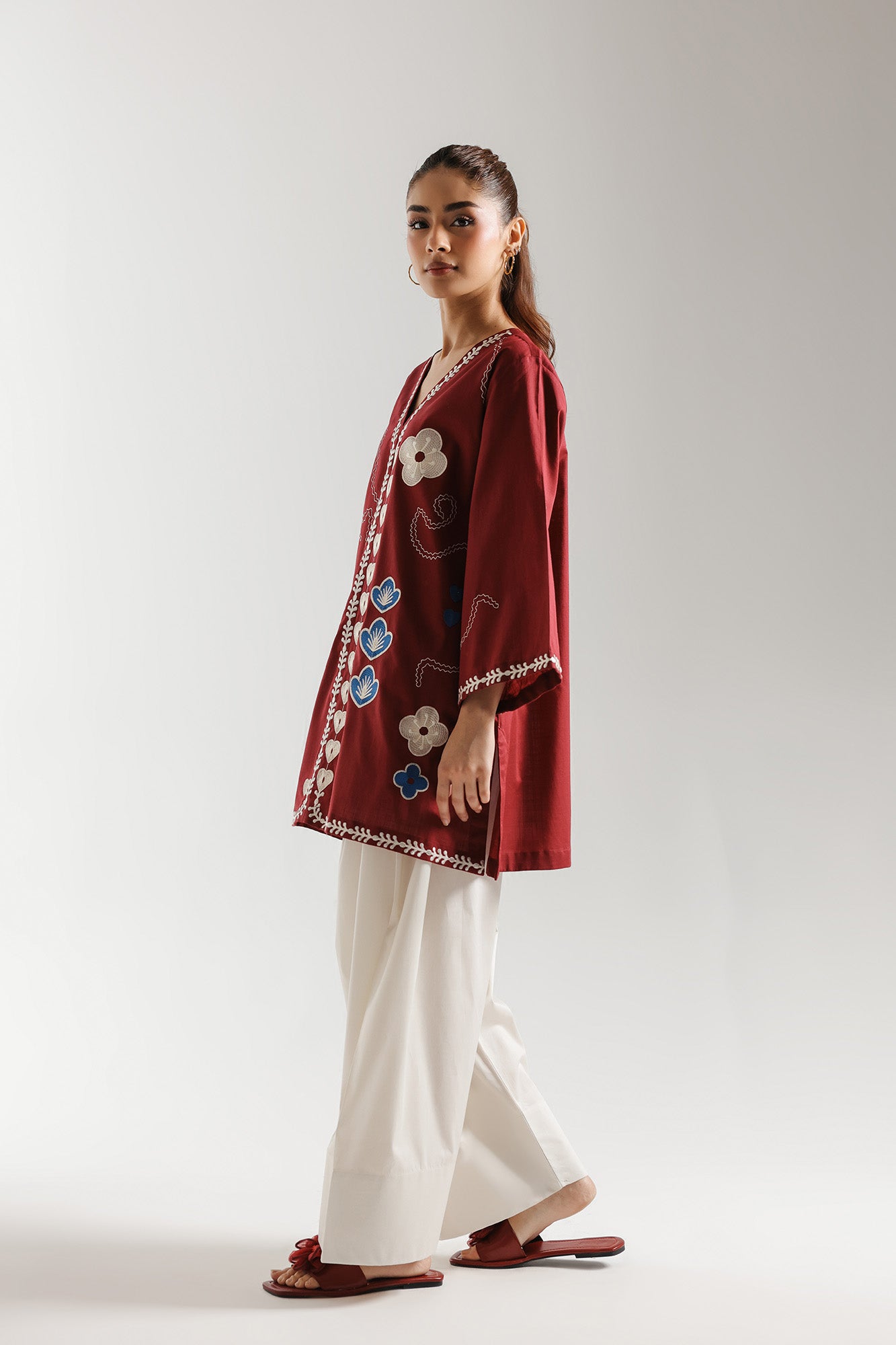 EMBROIDERED SHIRT (E7575/102/305)