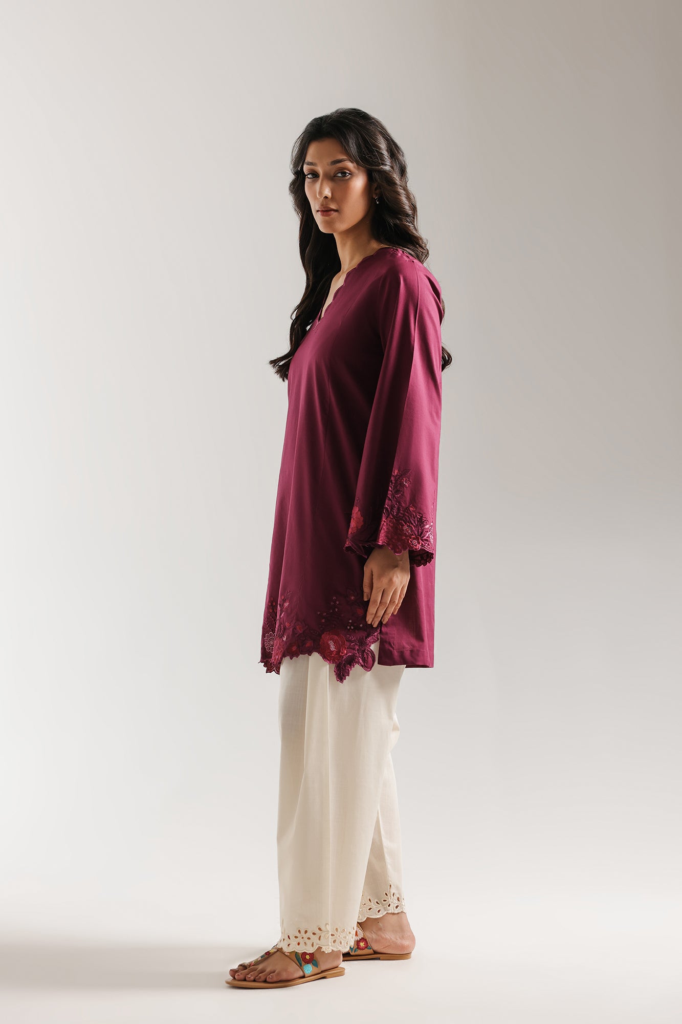 EMBROIDERED SHIRT (E7591/102/521)