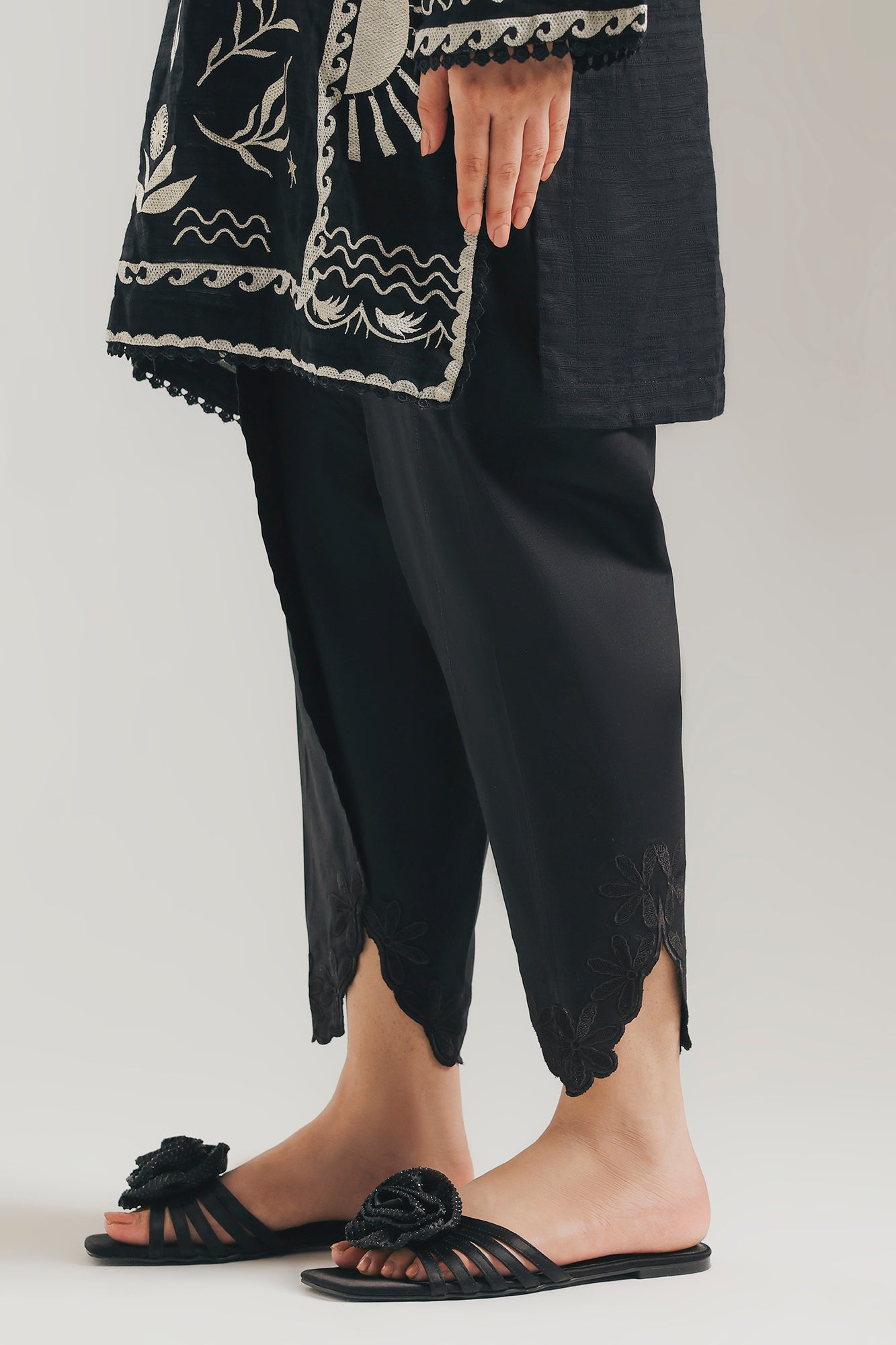 SHALWAR (E7644/102/902)