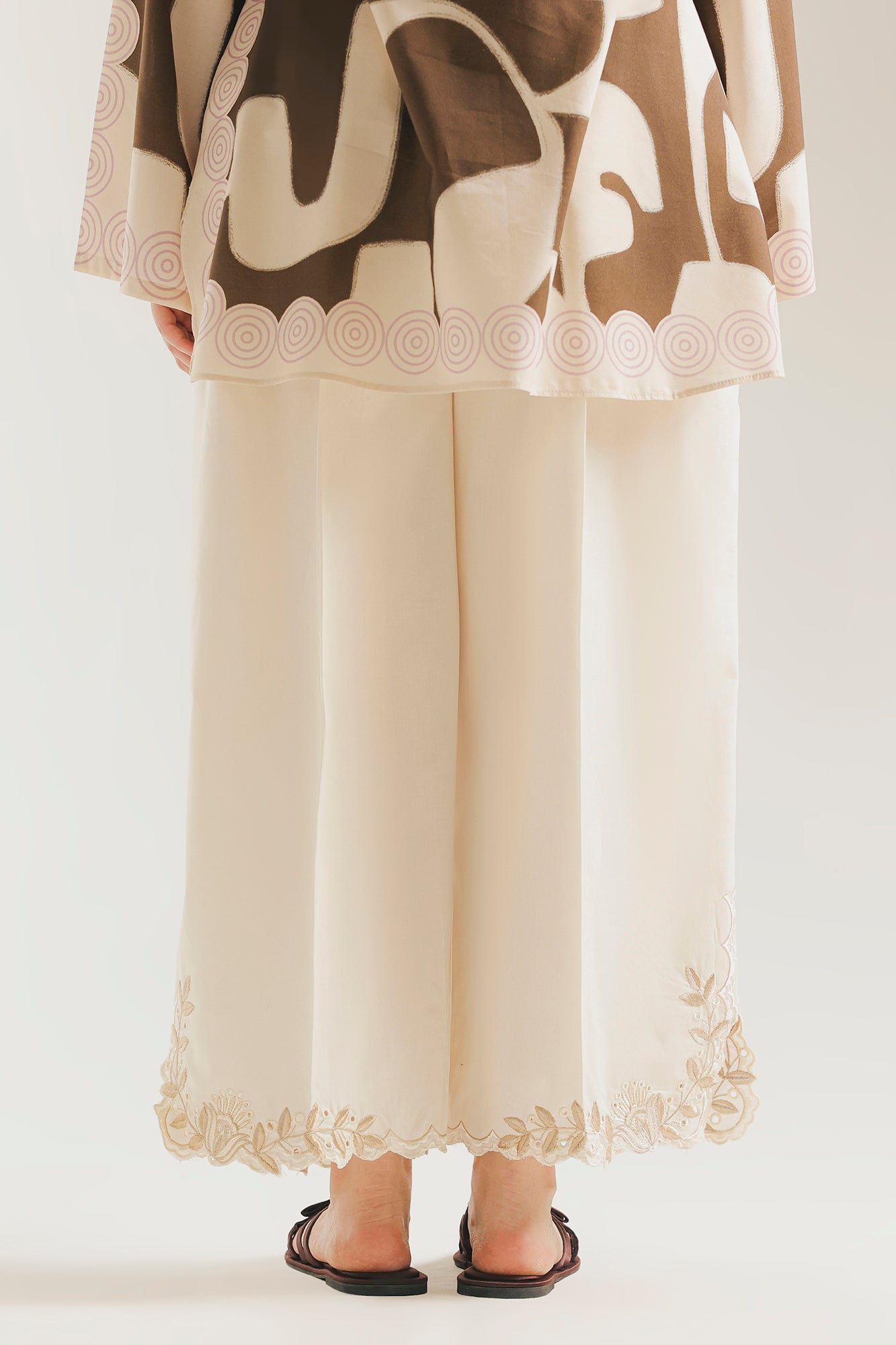 EMBROIDERED TROUSER (E7653/102/002)