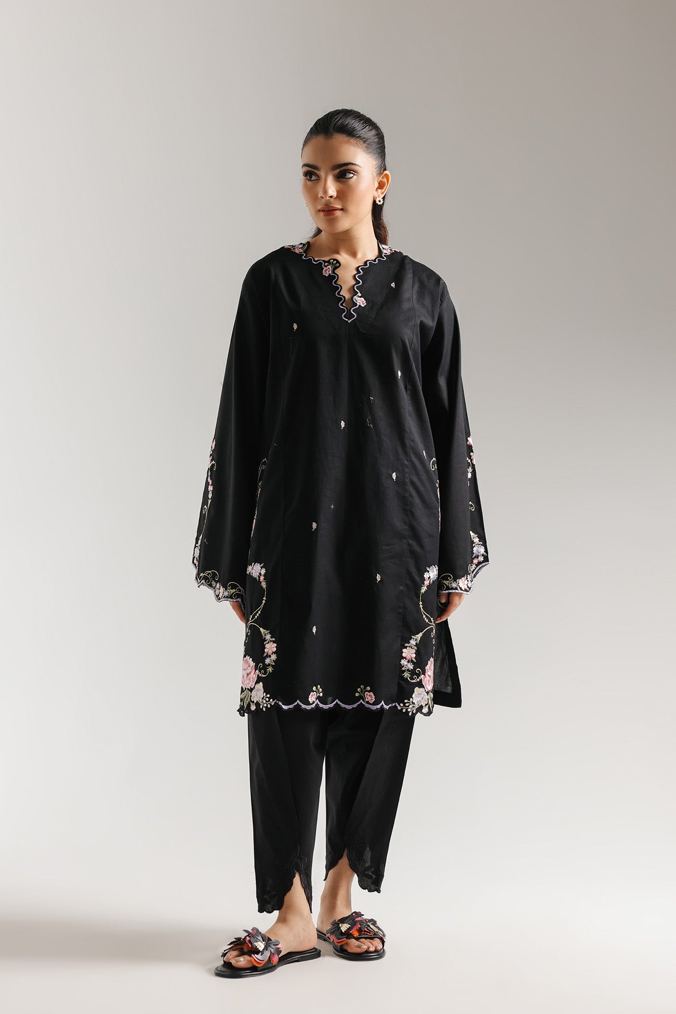 EMBROIDERED SHIRT (E7758/102/902)