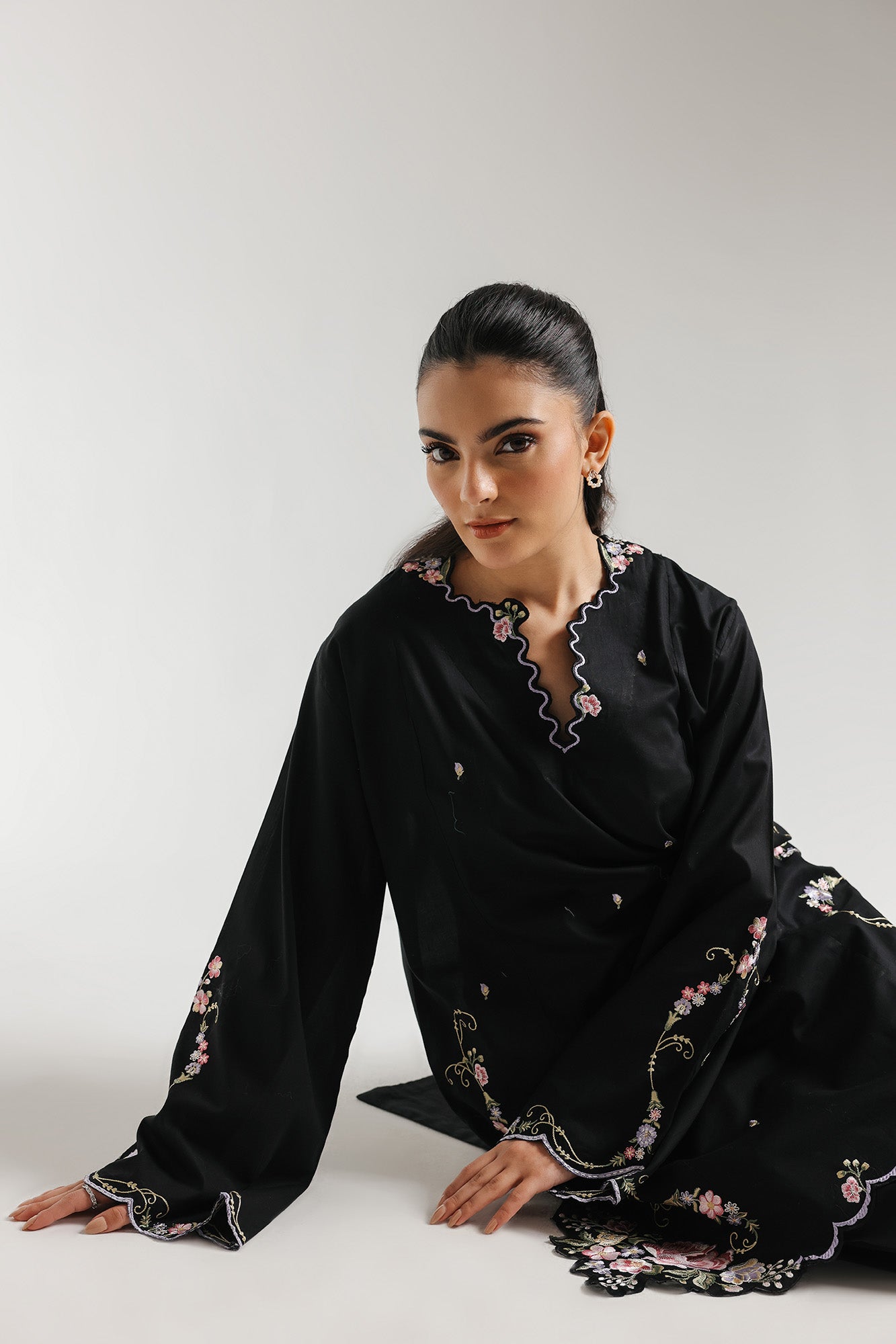 EMBROIDERED SHIRT (E7758/102/902)