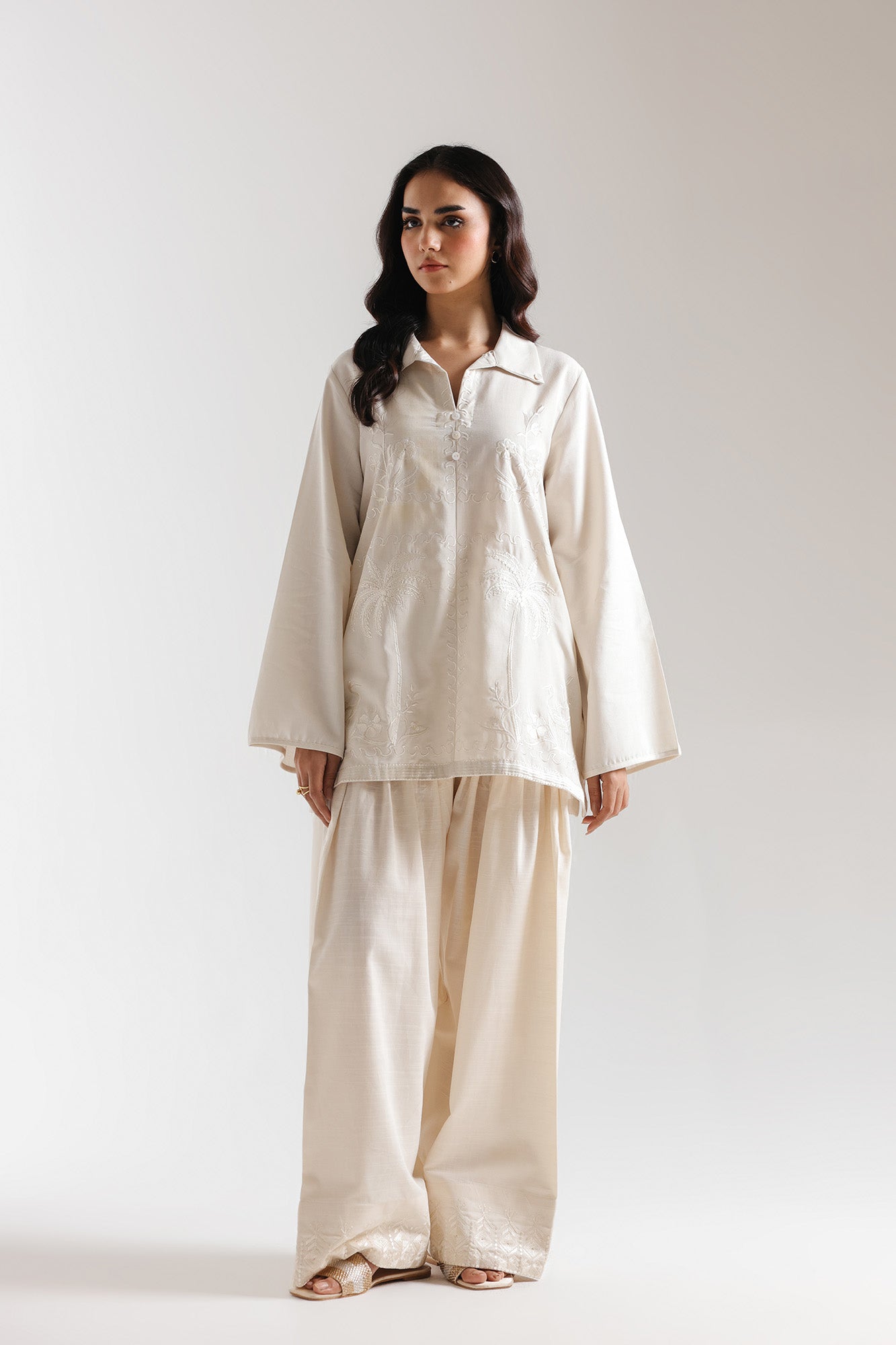 EMBROIDERED KURTI (E7906/102/003)