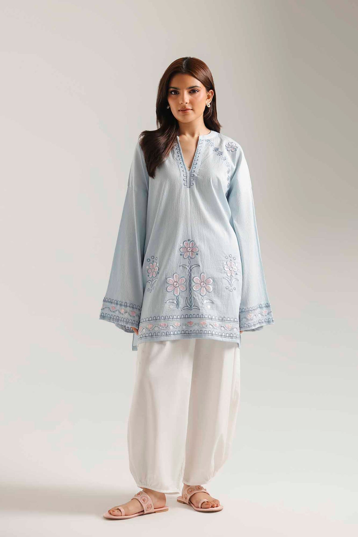 EMBROIDERED KURTI (E7990/102/633)