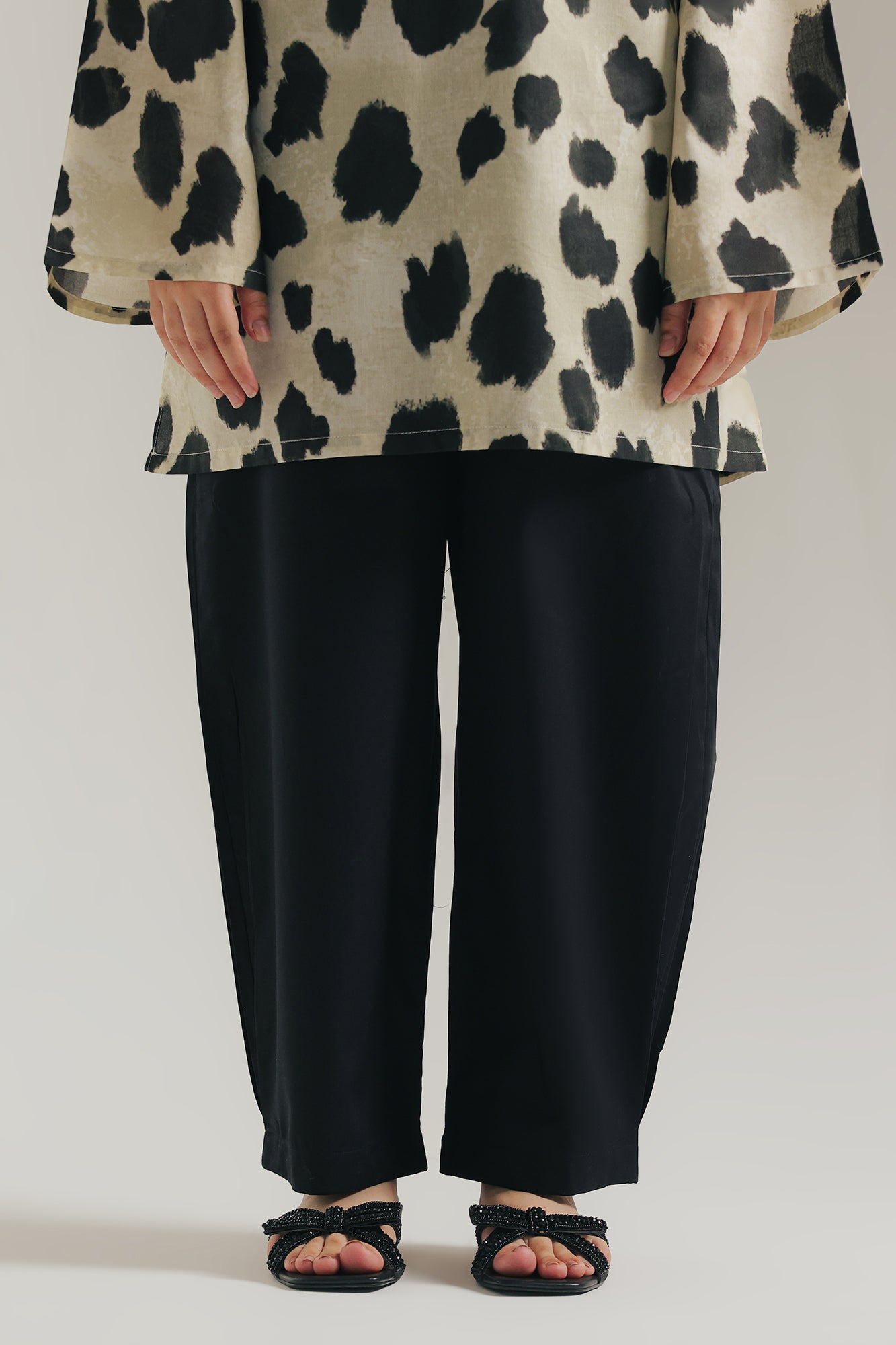 SHALWAR (E8330/102/902)