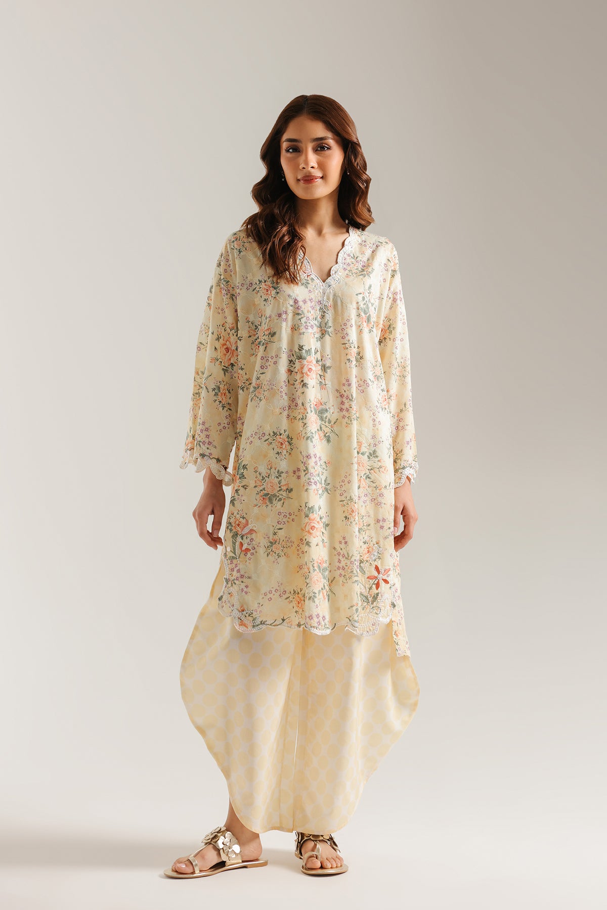 EMBROIDERED SUIT (E9226/102/115)
